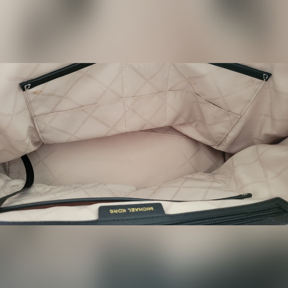Shoulder bag - Picture 3 of 3